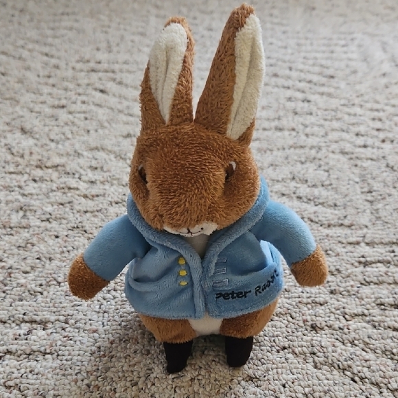 Peter Rabbit Plush - Picture 1 of 8
